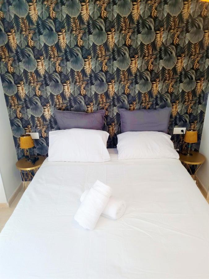 Charlot Center Apartment I อาลิกันเต ภายนอก รูปภาพ