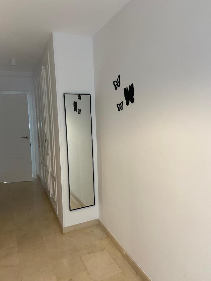 Charlot Center Apartment I อาลิกันเต ภายนอก รูปภาพ